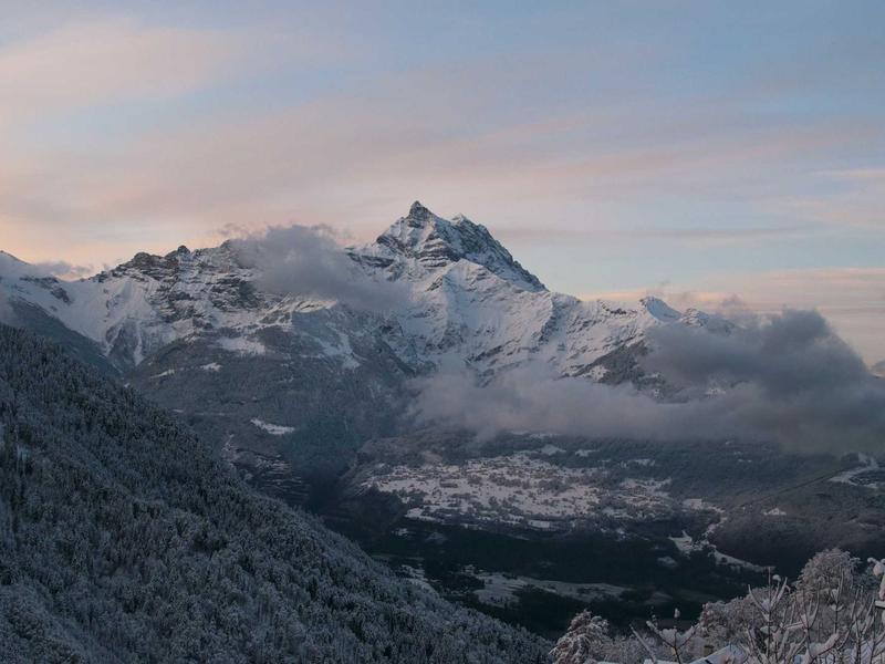 无界全球<br>外贸出海与多语种客服站